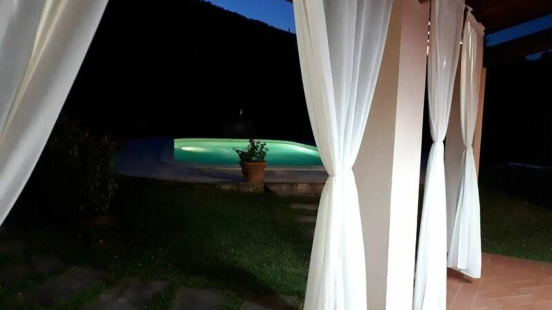 Ferienhaus Mit Privatpool Fuer 4 Personen Ca 70 Qm In Cascine La Croce, Toskana Provinz Pisa Buti 0*,  Italy